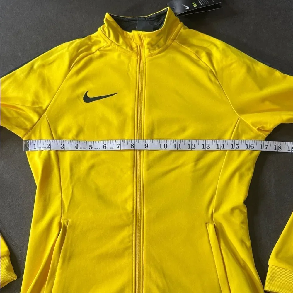 Nike Women’s Dri-Fit Training Sport Jacket Full Zip Yellow Zip Pockets XS NWT